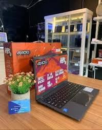 AXIOO HYPE10